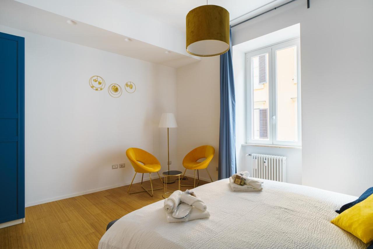 Dreamynest Quattro Cantoni - 2 Bdr Vicino Il Colosseo 로마 외부 사진