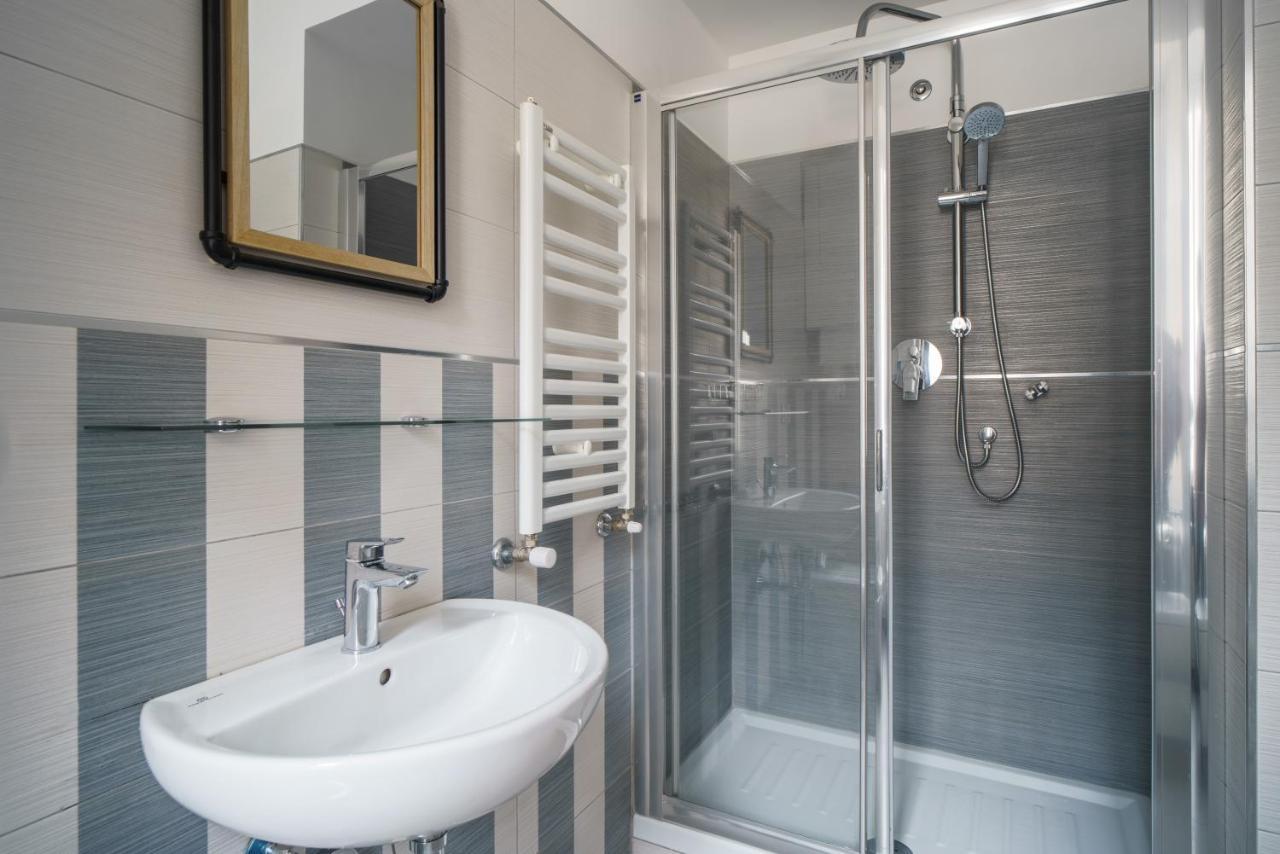 Dreamynest Quattro Cantoni - 2 Bdr Vicino Il Colosseo 로마 외부 사진
